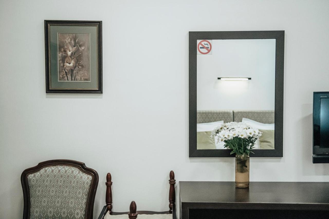 Apart Hotel Gh Tbilisi Esterno foto