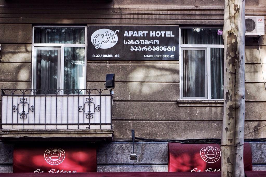 Apart Hotel Gh Tbilisi Esterno foto